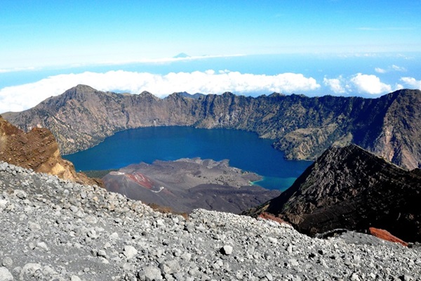 De vulkaan Gunung Rinjani op Lombok